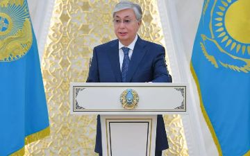 Казахстан отойдет от суперпрезидентской формы правления — Токаев 