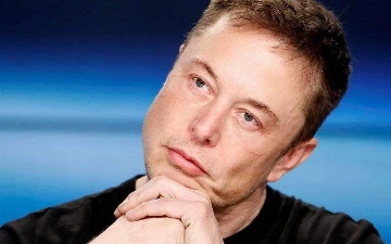 Илон Маск продал акции Tesla почти на $7 млрд