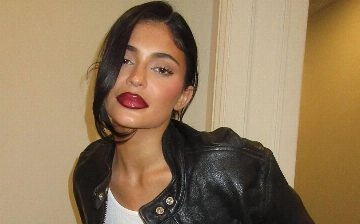 Фанаты уверены, что сына Кайли Дженнер назвали в честь Бэтмена