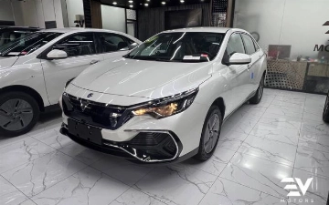 EV Motors представляет Nissan Venucia D60 Plus