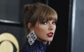 Тейлор Свифт и ее новый бойфренд уже не стесняются публики и выходят вместе в свет