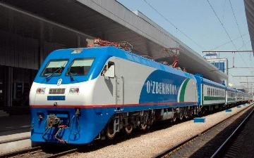 Из-за жары в Узбекистане снизили скорость движения поездов