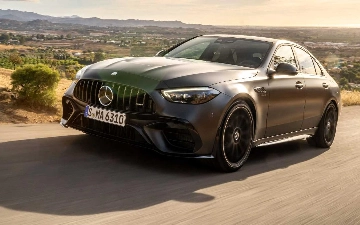 Mercedes-Benz не собирается возвращать V8 для «заряженных» AMG C63 и E63