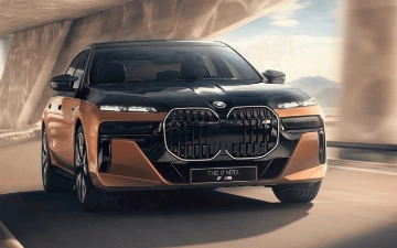 BMW презентовал самый мощный i7