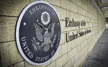Узбекистанцам рассказали, как продлить визу в США без собеседования