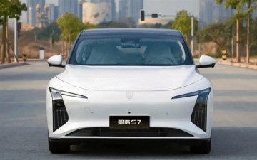 DongFeng презентовал седан Xinghai S7