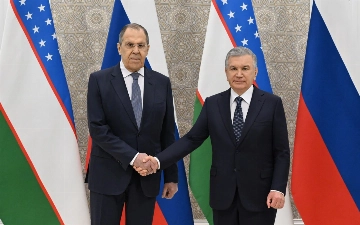 Шавкат Мирзиёев принял главу МИД России Сергея Лаврова