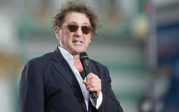 Кто из знаменитостей родился 16 июля