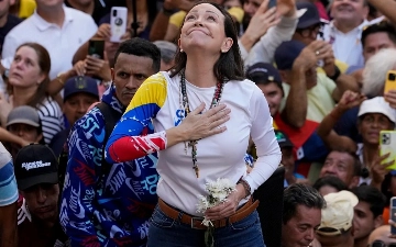Лидер венесуэльской оппозиции заявила, что готова отдать Трампу Нобелевскую премию мира