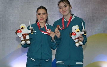 Узбекские фехтовальщицы завоевали бронзовые медали на молодежном ЧА