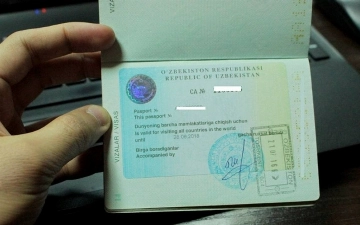 Названо число иностранцев, получивших визу в Узбекистан с начала года
