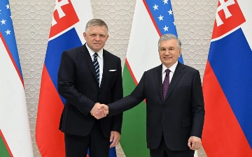 Шавкат Мирзиёев провел переговоры с премьером Словакии Робертом Фицо