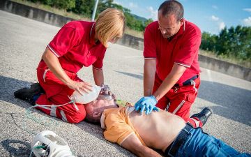 Как оказать первую помощь при травмах?