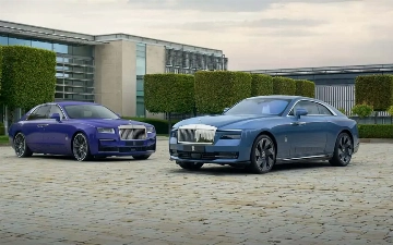 Rolls-Royce презентовал эксклюзивные Spectre и Ghost