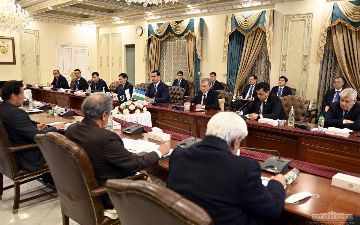 Шавкат Мирзиёев встретился с премьер-министром Пакистана