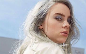 Billie Eilish удивила своих поклонников новым жгучим цветом волос - фото