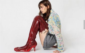 Бренд AVAVAV создал сапоги-монстры из отходов других модных домов - фото