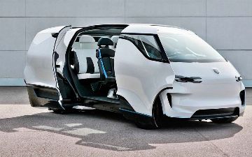 Почти маршрутка: появились первые фотографии интерьера нового минивэна от Porsche