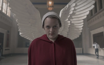 Элизабет Мосс о финале «Рассказа служанки»: «Я заплакала во время последнего дубля»