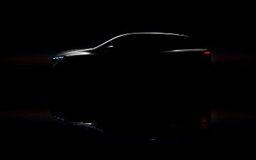 Mercedes-Benz показал самый большой электрический внедорожник, который появится в апреле