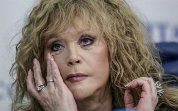 Zivert довела Аллу Пугачеву до слез