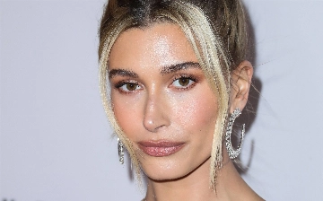 Хейли Бибер опровергла слухи о беременности и рассказала о своем заболевании — фото