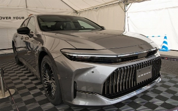 Toyota презентовала роскошный Crown