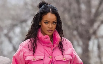 Рианна может выступить на Супербоуле вместе со своим сыном