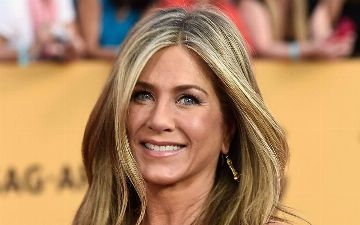 В сети обнаружили двойника Дженнифер Энистон — видео