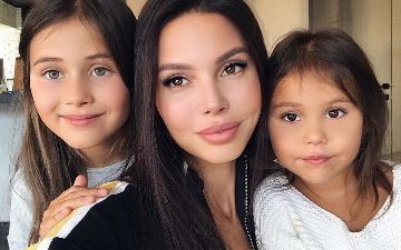 Дочери Оксаны Самойловой и рэпера Джигана ели попкорн с беговой дорожки – видео