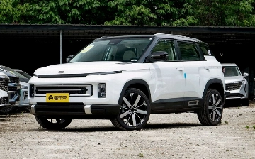 Раскрыты подробности оснащения новейшего Geely Icon Butterfly за $13,4 тысячи