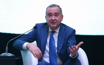 Соцсети — Джахонгира Артыкходжаева заметили в очереди в KFC