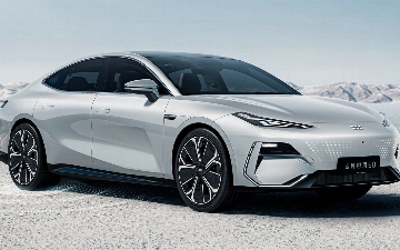 Geely Galaxy E8 вышел на рынок Китая