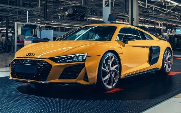 Audi выпустила последний R8