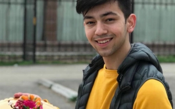 Озод Хурамов рассказал, как раньше пек торты на заказ