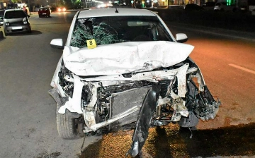 На Бектемире Cobalt врезался в «Жигули» и сбил трех пешеходов: один из них скончался