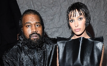 Отец Бьянки Цензори хочет поговорить с Канье Уэстом об обнаженных выходах дочери