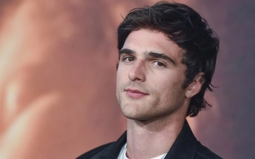 Звезду «Эйфории» Джейкоба Элорди преследует престарелый поклонник