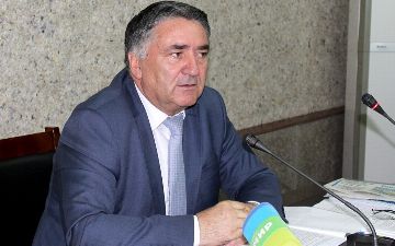 В Таджикистане министр транспорта попытался покончить с собой