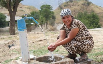 Жителям Кашкадарьинской области выделят многомиллиардную сумму для обеспечения питьевой водой
