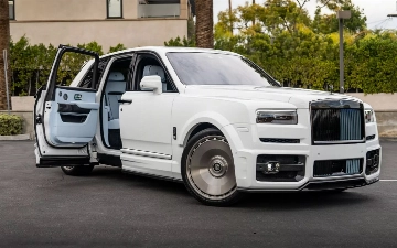 В США продают Rolls-Royce Cullinan за $730 000