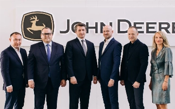 UzAuto подписал соглашение о сотрудничестве c производителем сельхозтехники John Deere