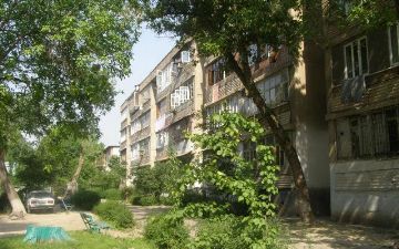 Шавкат Мирзиёев поручил создать фонды для ремонта многоквартирных домов