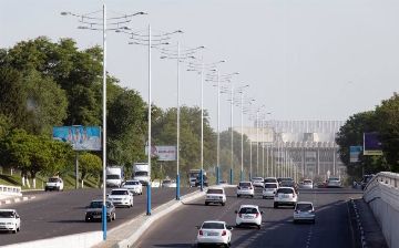 Названо количество автомобилей на каждые 100 узбекских семей
