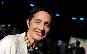 Художница из Нью-Йорка чествует медсестер за нелегкий труд в борьбе с COVID-19