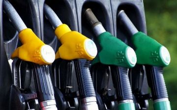 Одна из марок узбекского бензина упала в цене