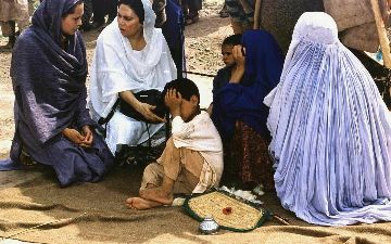 ООН призвала международное сообщество не депортировать афганцев, просящих убежище