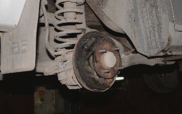 Главные достоинства барабанных тормозов