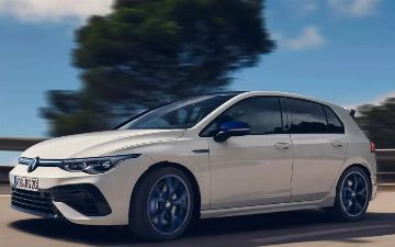 Volkswagen Golf R получит мощный двигатель к 22-летнему юбилею