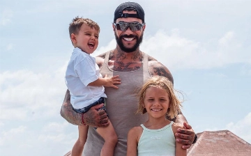 «Алена, Настя или Валя»: мама Тимати рассказала, какая девушка больше подходит сыну